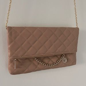 Guess purse in blush with gold chain.
